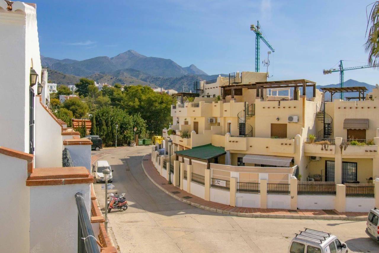 Apt Nerja Chimenea With Ocean View, A/C, & Fiber Daire Dış mekan fotoğraf